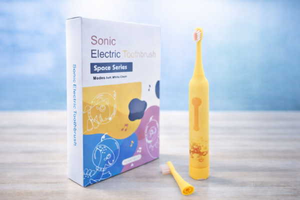 1c9d52a7-f5ed-4c45-9aa3-00514b4eb8fc فرشاة أسنان كهربائية سونيك للأطفال اصفر