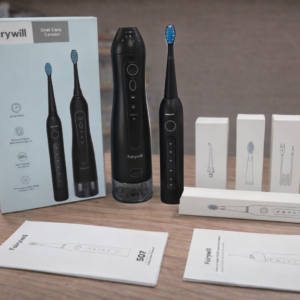 مجموعة فيريويل للعناية بالفم السوداء